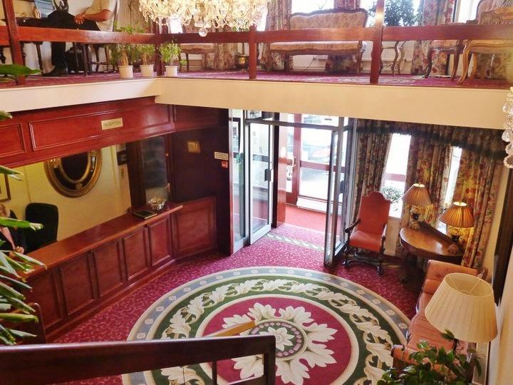 Courtlands Hotel อีสต์บอร์น ภายนอก รูปภาพ